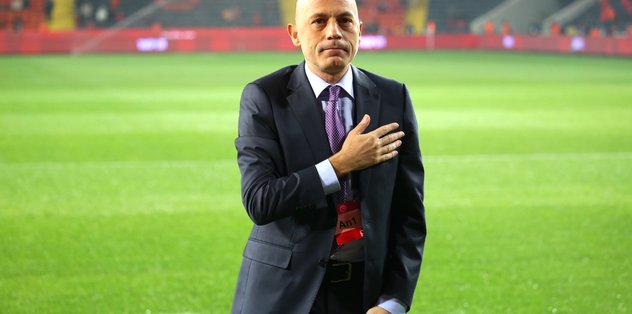 UEFA’dan Cüneyt Çakır’a görev!