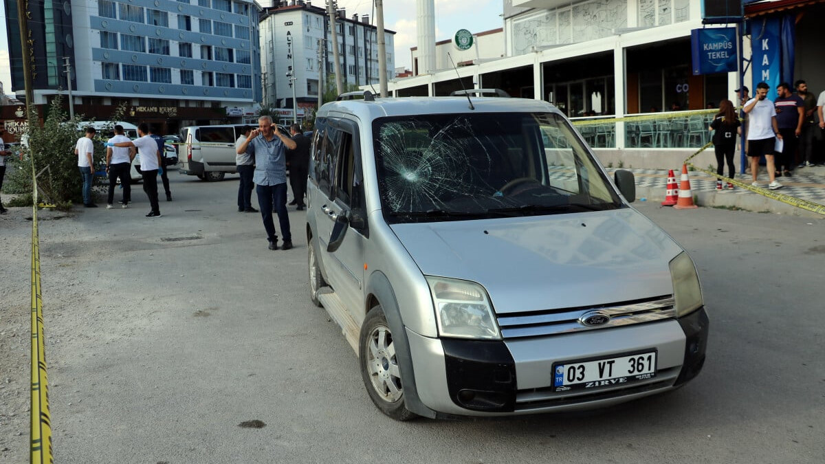 Afyonkarahisar’da bir genç dayılarını pompalı tüfekle vurdu: 1 ölü 1 yaralı