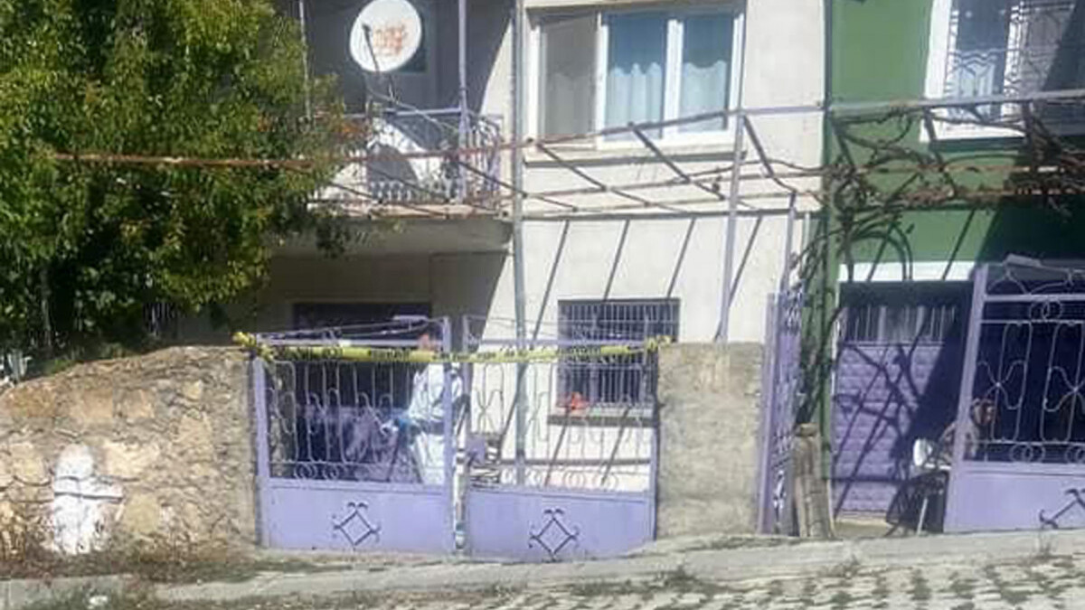 Afyonkarahisar’daki yaşlı kadın, eşinin bıçaklı saldırısıyla can verdi