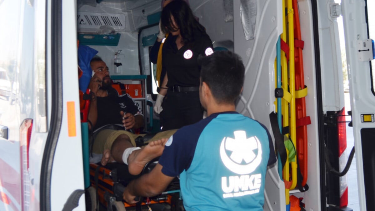 Aksaray’da çiftçi köpekleri uzaklaştırmak istedi! Havaya ateş ettiği silah kendini yaraladı