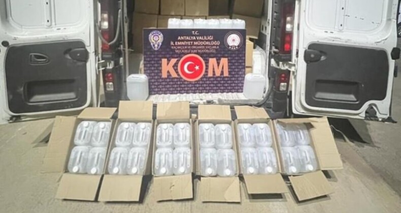 Antalya’da 2.5 ton sahte alkol ele geçirildi