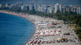 Antalya’ya hava yolu ile gelen turist sayısı yüzde 20 arttı