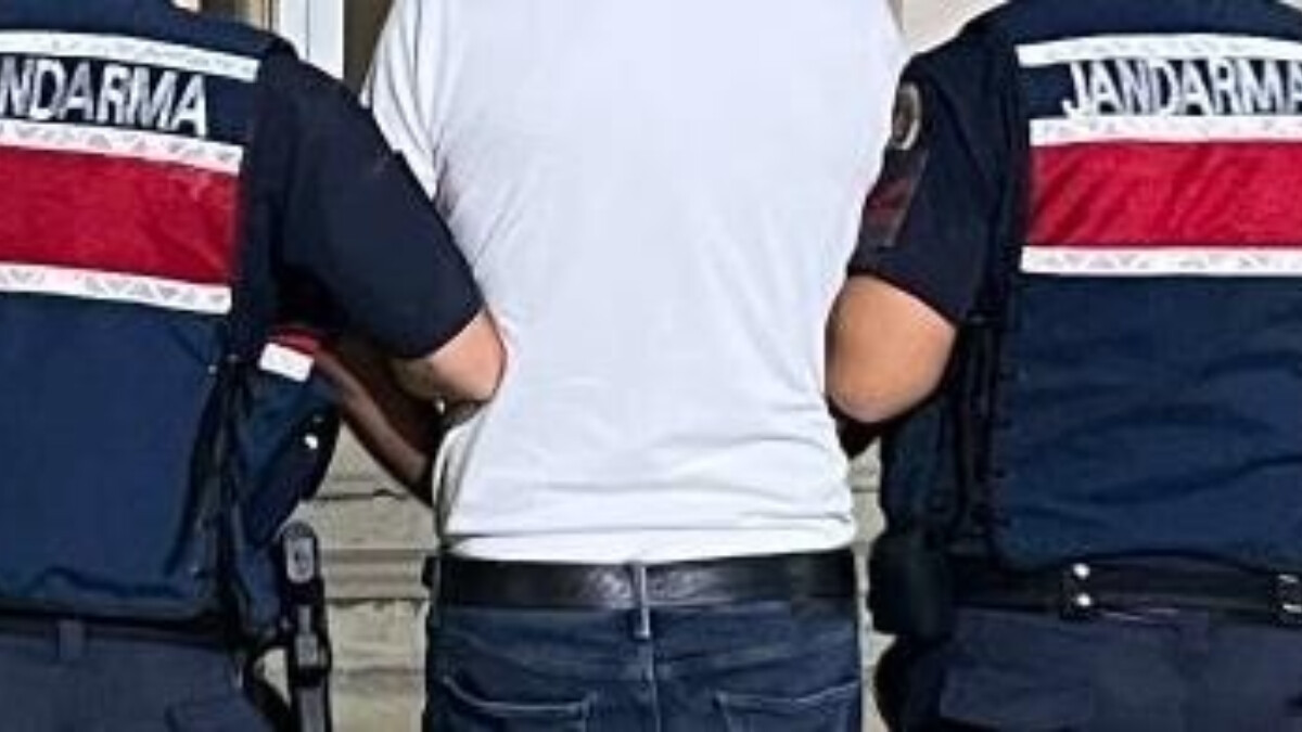 Aydın’da çaldığı altınları bozdururken yakalandı