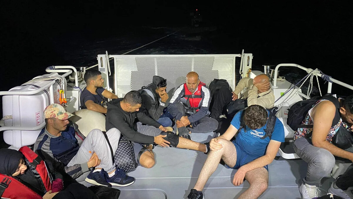 Bodrum’da 44 kaçak göçmen kurtarıldı