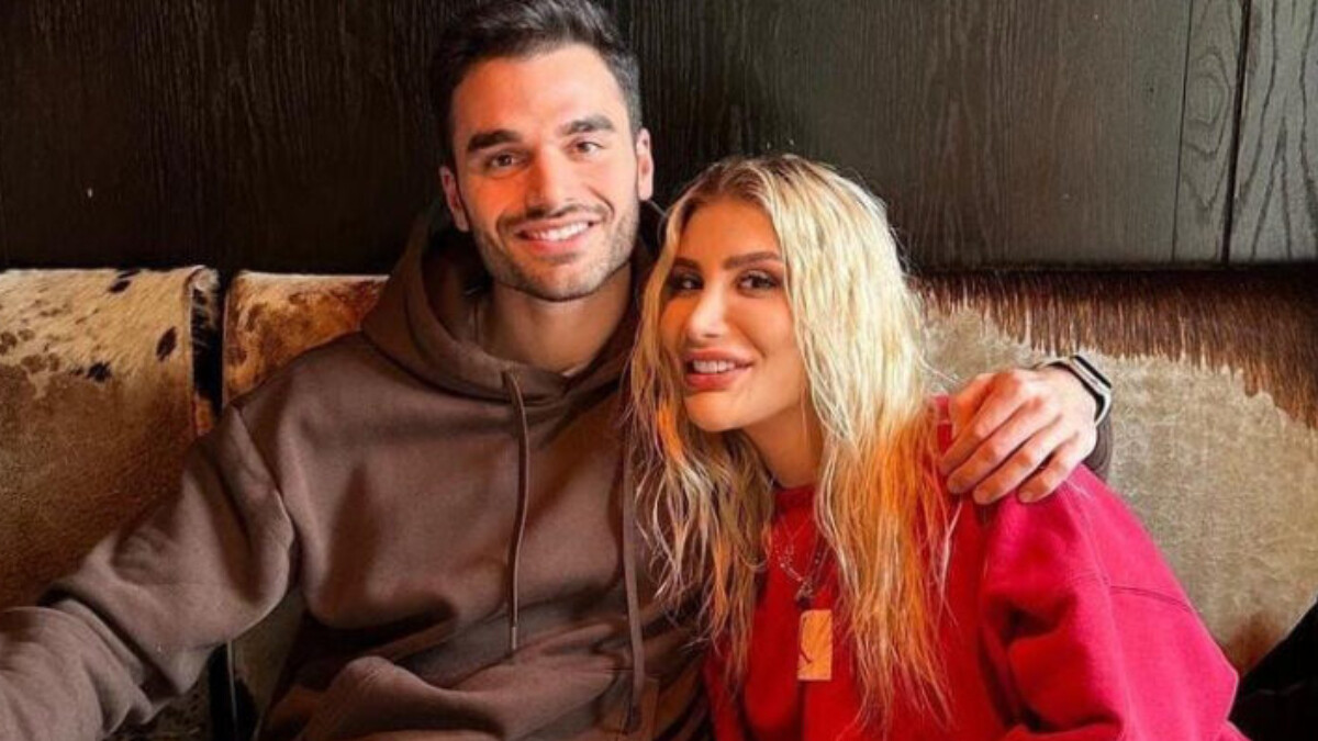 Büyük aşk bitti mi? İrem Derici’den şaşırtan açıklama: ‘Kimse komplo teorilerine girmesin’
