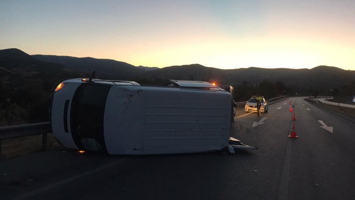 Çorum’da cenaze yolunda kaza: 10 yaralı
