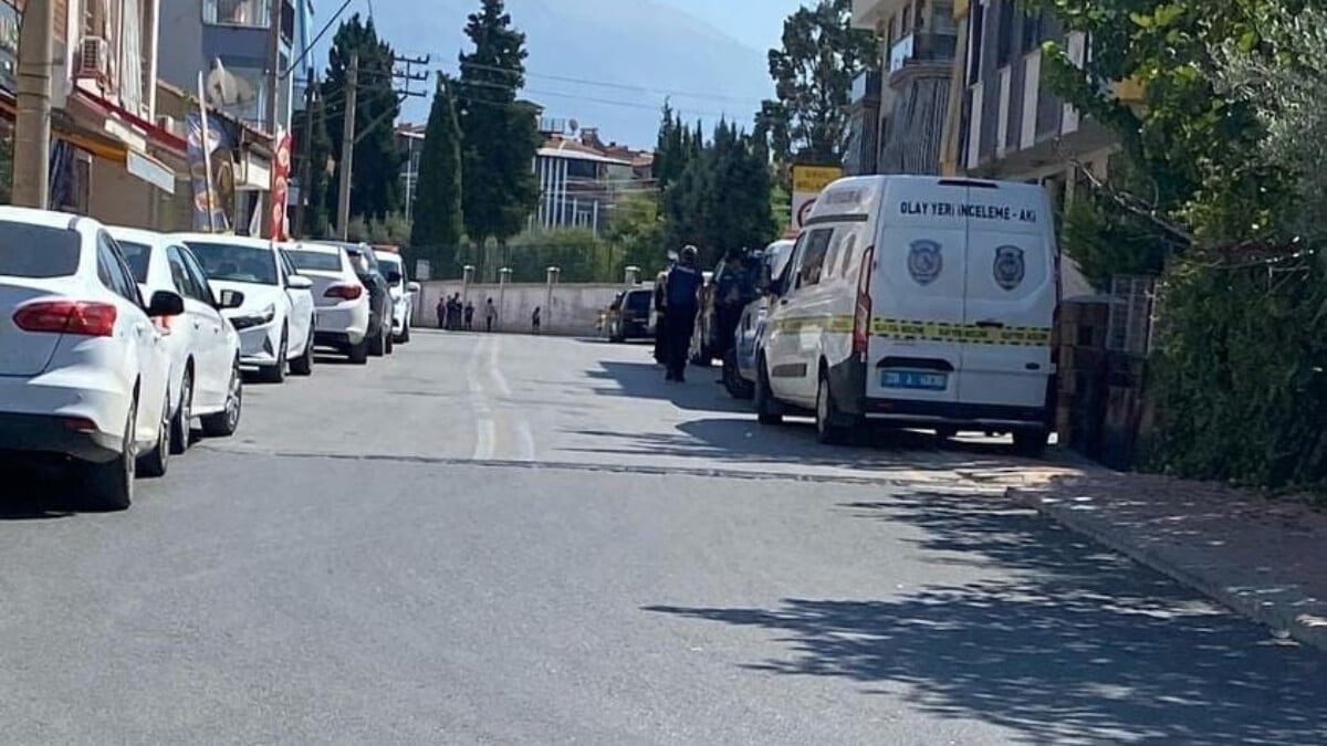 Denizli’de kayınpeder dehşeti: Damadını bıçakla yaraladı