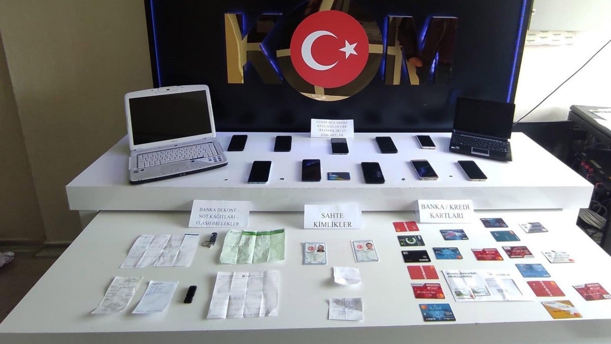 Denizli’de sahte kimlikle banka dolandırıcılığı operasyonunda 13 tutuklu