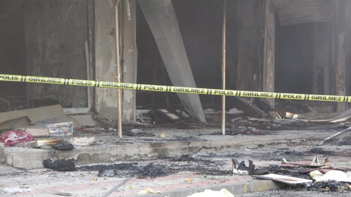 Diyarbakır’da tekstil dükkanında patlama