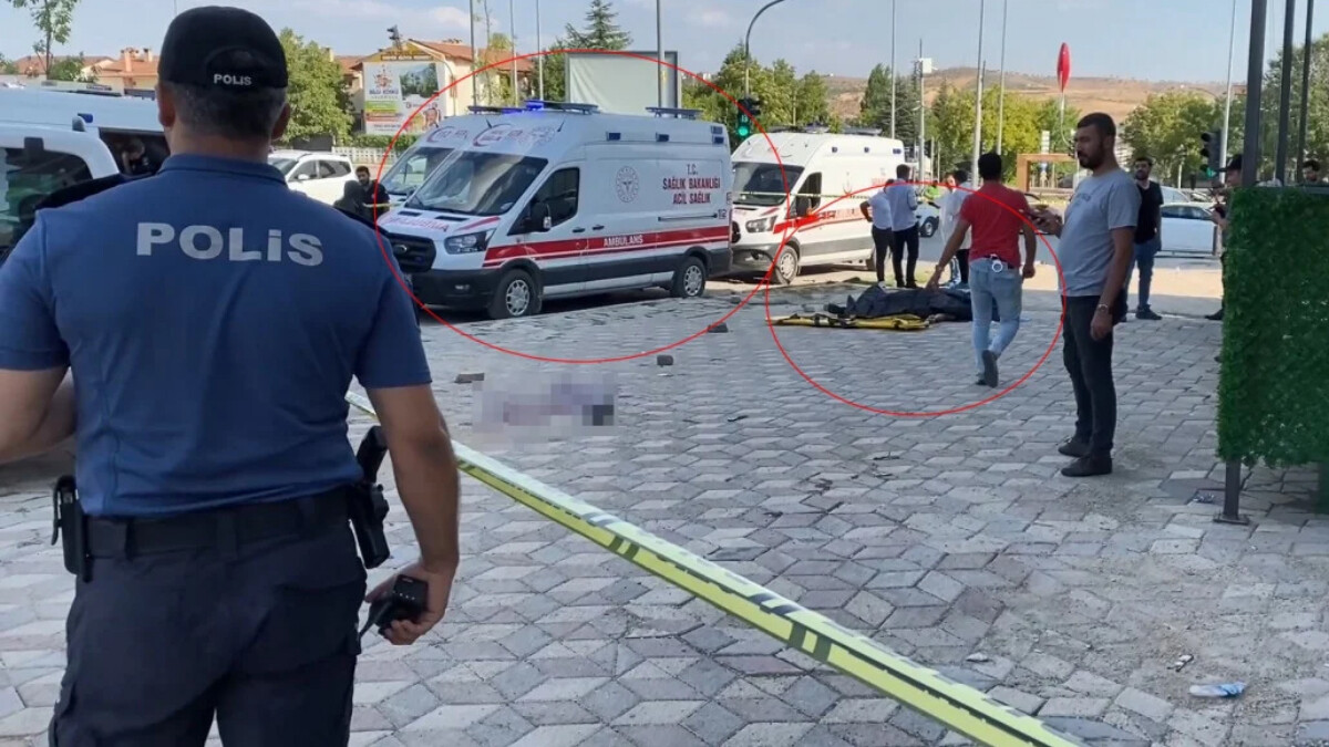 Elazığ’da ambulansta müdahale edilen yaralı vurularak öldürüldü