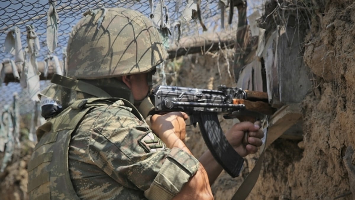 Ermeni gruplar Azerbaycan mevzilerine yaklaşmak için yeni hendekler kazmaya çalıştı