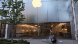 iPhone 15 çılgınlığı! ABD’de birçok Apple mağazası yağmalandı