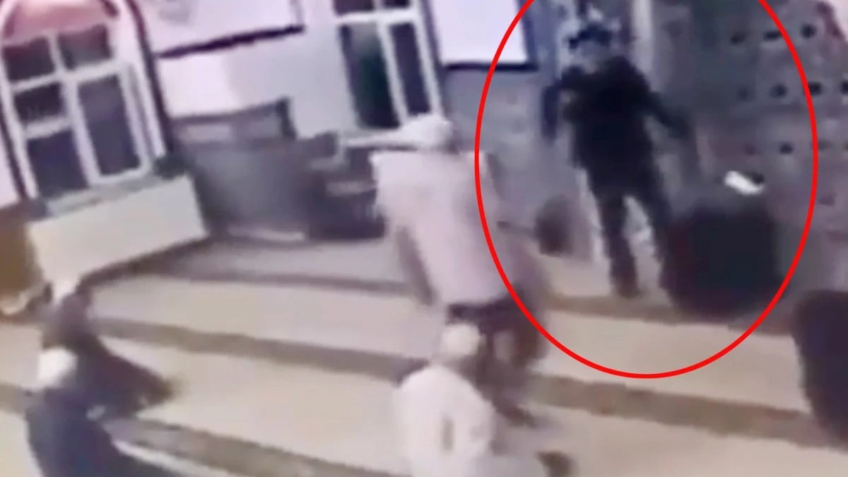 Isparta’da camide olay çıkartan şahsın akıl sağlığının yerinde olmadığı belirlendi