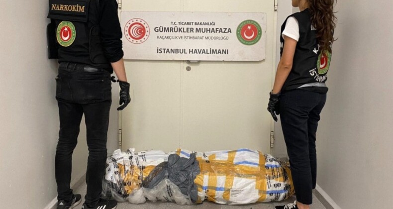 İstanbul Havalimanı’nda halıya emdirilmiş 17 kilo uyuşturucu ele geçirildi