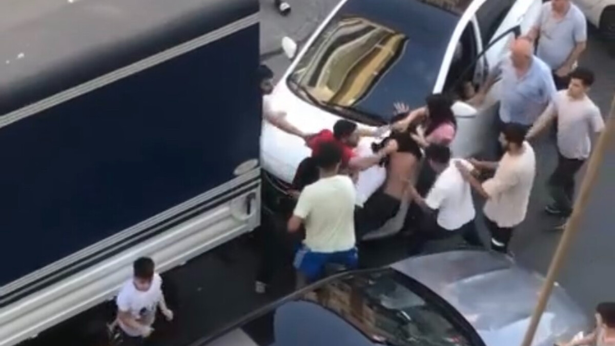 İstanbul sokakları karıştı: Fatih’te yol verme kavgası kamerada
