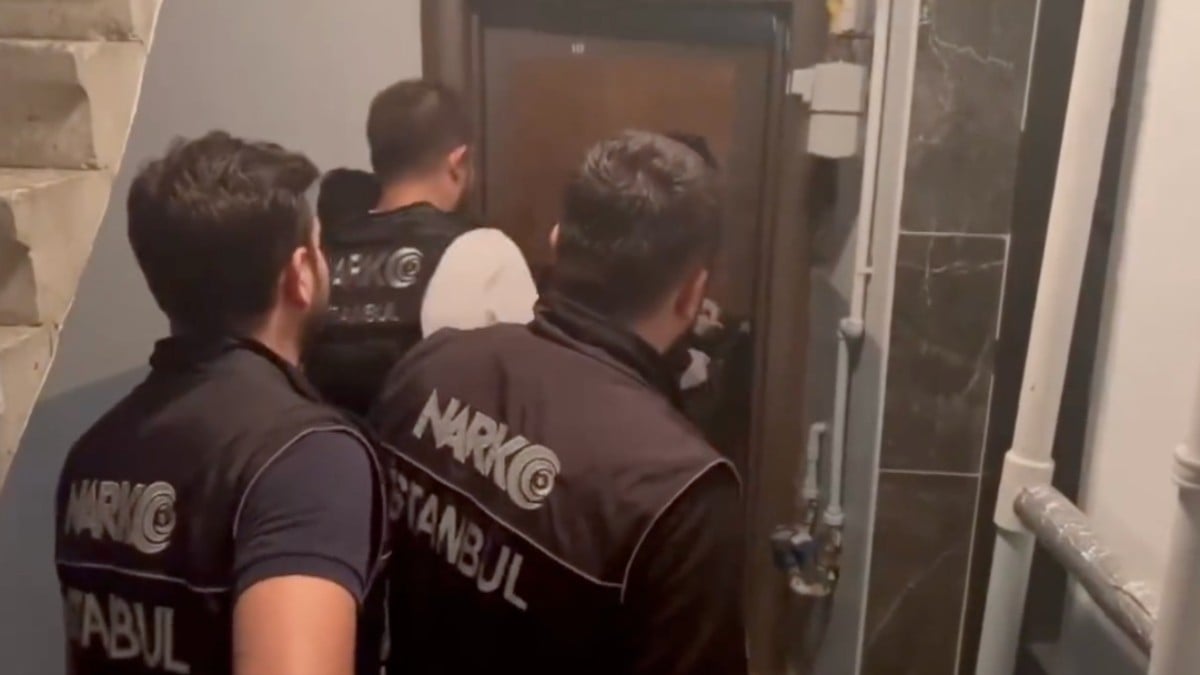 İstanbul’da 2 adrese uyuşturucu operasyonu! 738 kilo metamfetamin ele geçirildi