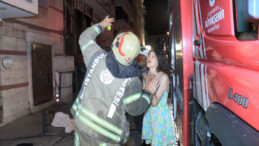İstanbul’da 5 katlı otelde yangın paniği: 40 turist tahliye edildi