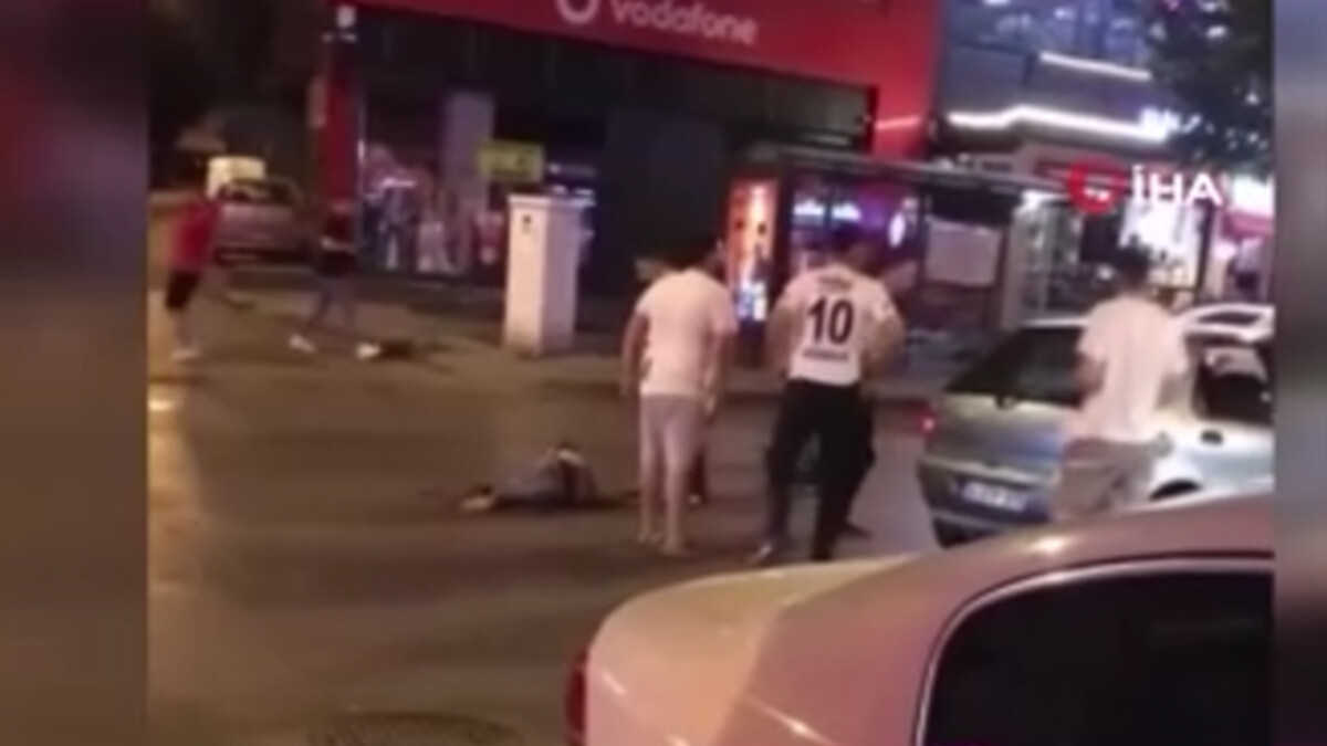 İstanbul’da alkollü şahsa meydan dayağı