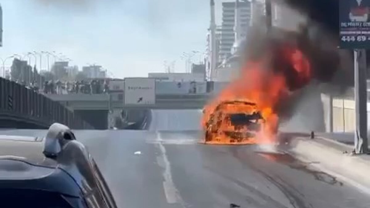 İstanbul’da bakımdan alınan araçta 5. kilometrede yangın çıktı