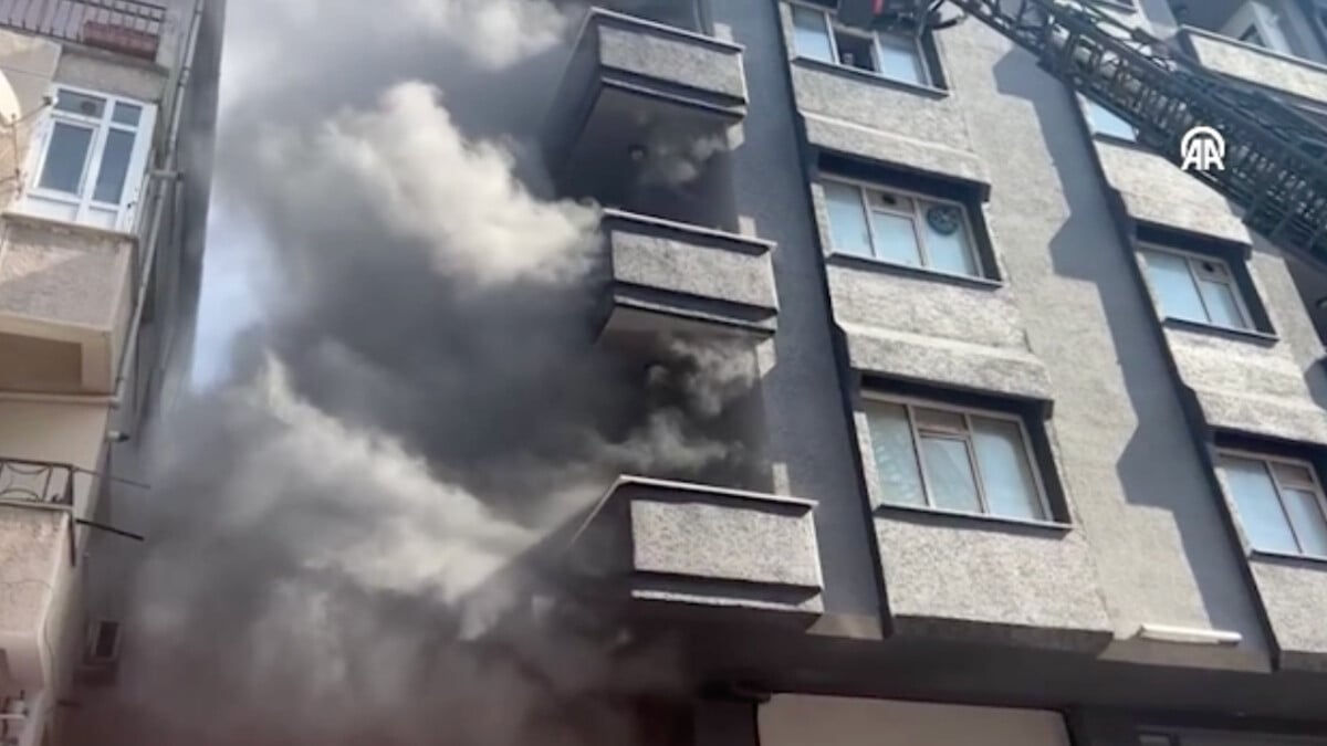 İstanbul’da bir binada yangın çıktı! Vatandaşlar binada mahsur kaldı