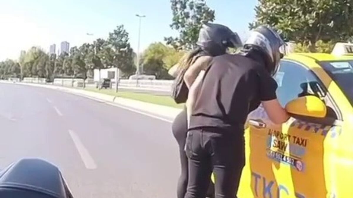 İstanbul’da kadın motosiklet sürücüleri çarpıp kaçan taksi şoförünü kovaladı