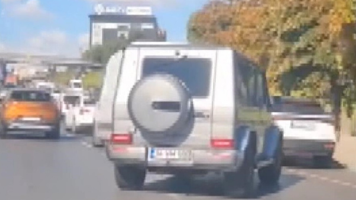 İstanbul’da makas atarak trafikte kavga ettiler