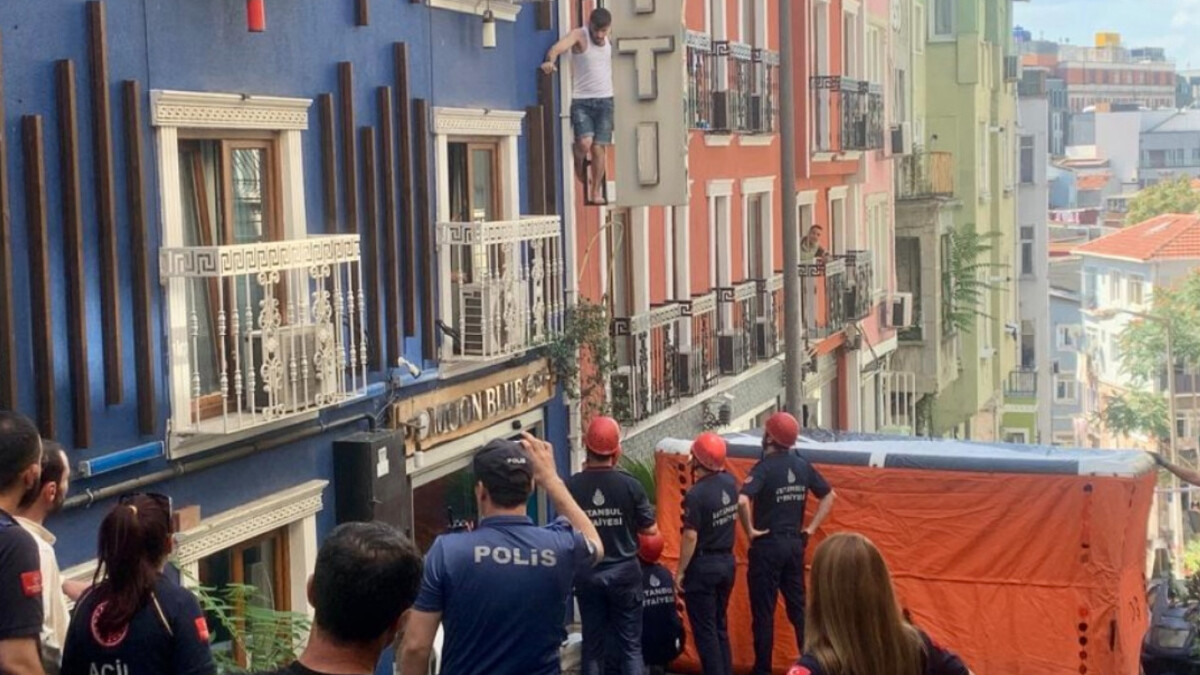 İstanbul’da şaşırtan olay: Telefondan tehdit edilince korkup cama çıktı