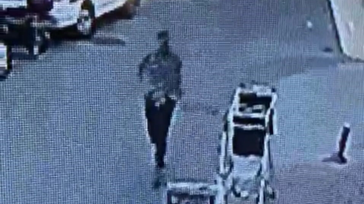 İzmir’deki silahlı saldırı anı kamerada