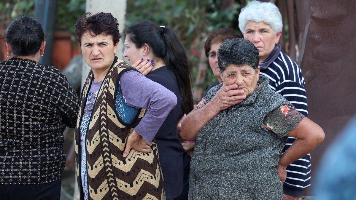 Karabağ’ı terk eden Ermeniler’den Paşinyan hükümetine tepki: Bizi sattılar