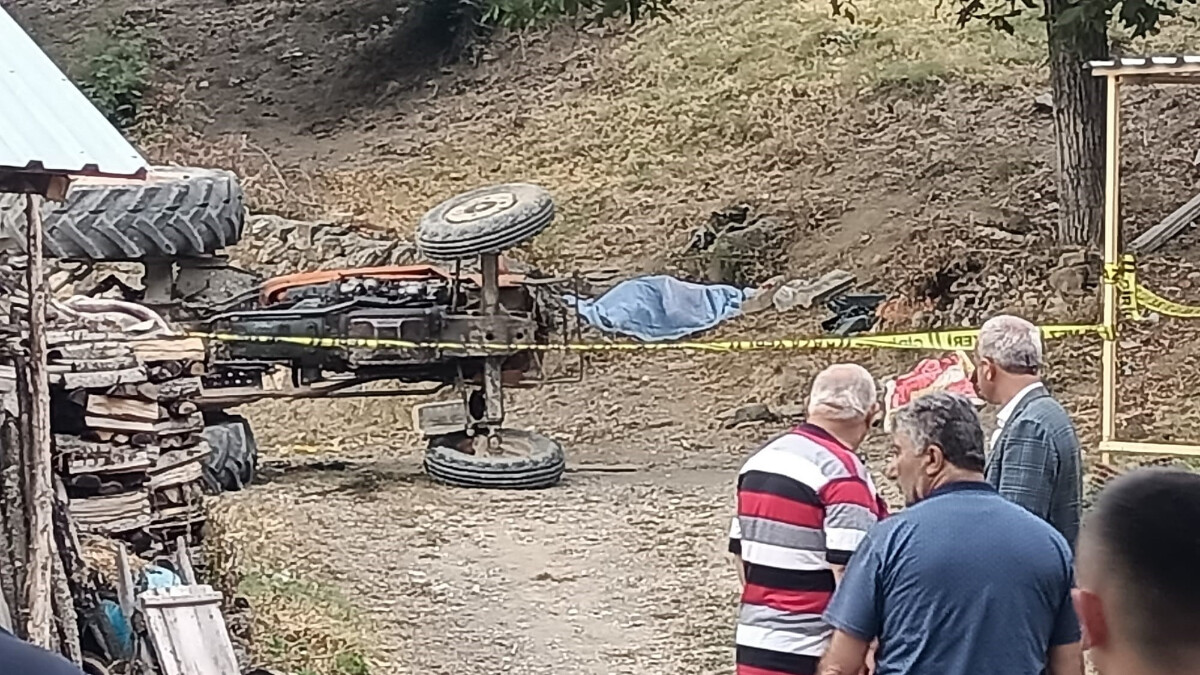 Kastamonu’da 5 metre yüksekten düşen traktörün sürücüsü can verdi