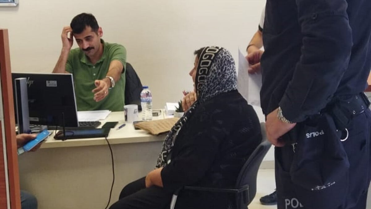 Kastamonu’da dolandırıcılar yaşlı çifti hedef aldı! Polis ekipleri kurtardı…