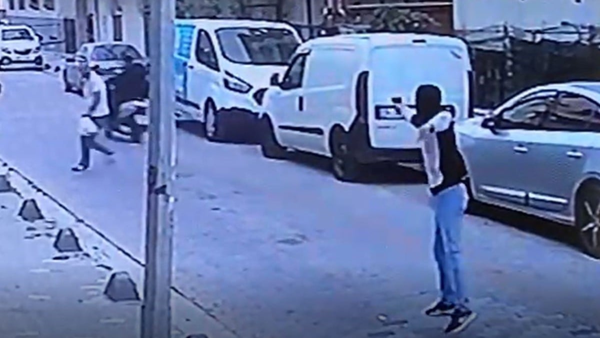 Küçükçekmece’deki silahlı saldırının kamera görüntüleri ortaya çıktı