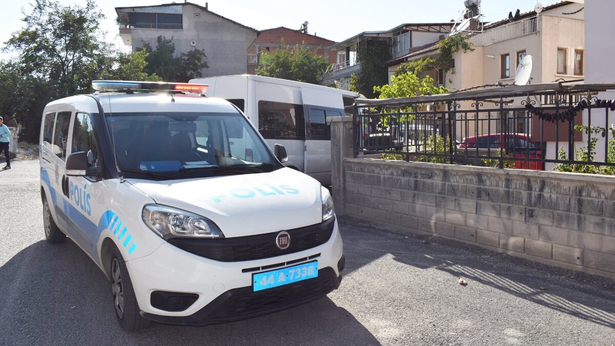 Malatya’da husumetlilerin kavgasında kan aktı