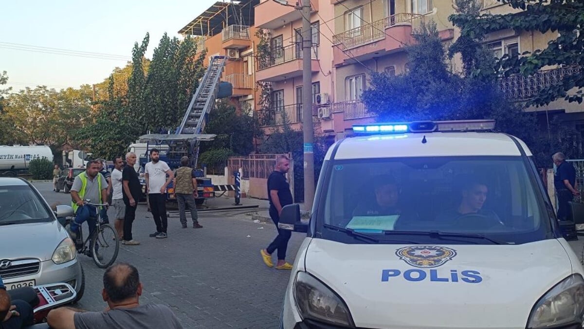 Manisa’da kilolu şahsın cansız bedeni yük asansörüyle taşındı
