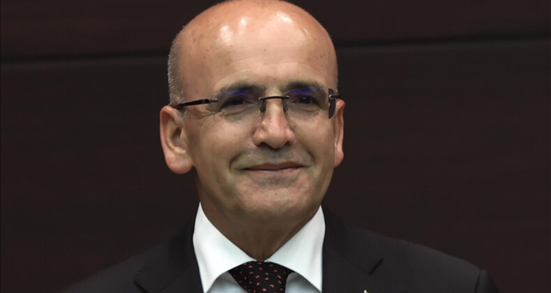 Mehmet Şimşek: Tam bağımsız Türkiye’nin yolu üretimden geçiyor