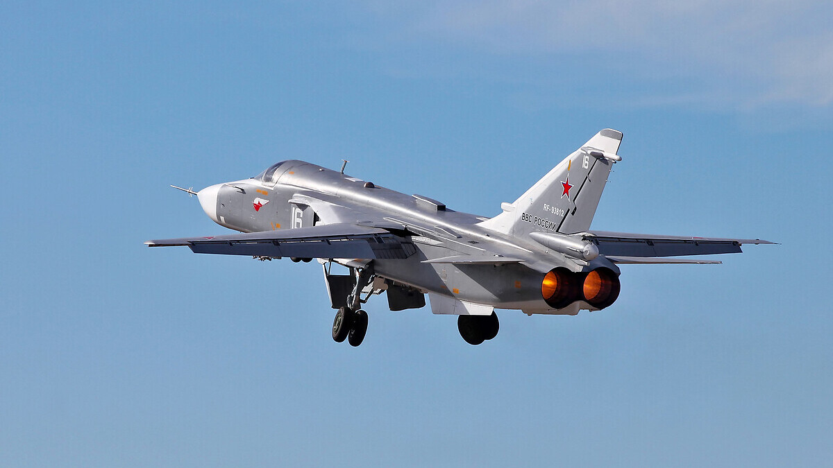 Rusya’da Su-24 tipi savaş uçağı düştü