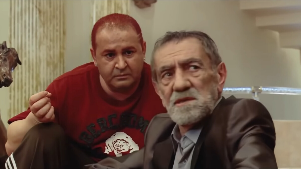 Şafak Sezer’li komedi efsanesi geri dönüyor! Kolpaçino 4 yolda! İşte setten kareler…