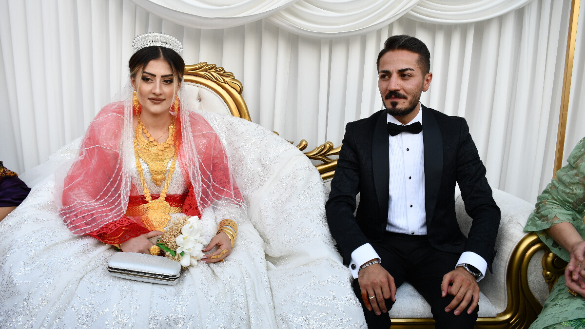 Şırnak’da aşiret düğünü! 7 bin kişi katıldı, milyonlar havada uçuştu