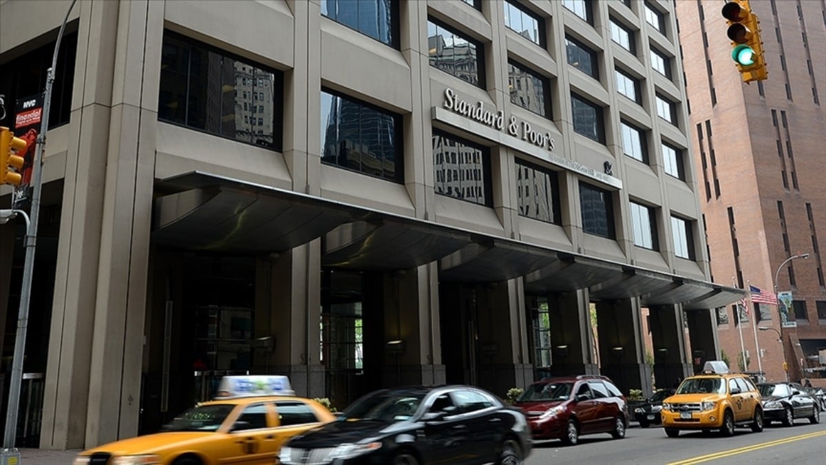 Standard & Poor’s, Türkiye’nin kredi notu görünümünü yükseltti