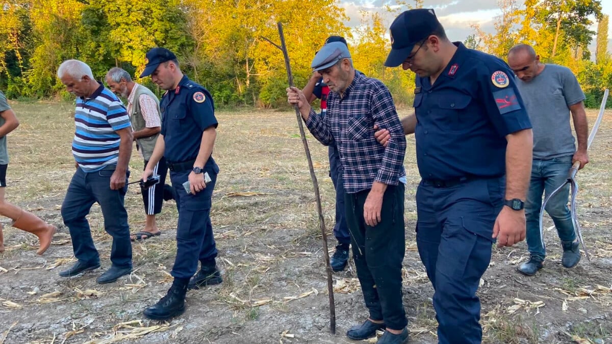 Tokat’ta kaybolan alzheimer hastası yaşlı adamı jandarma buldu