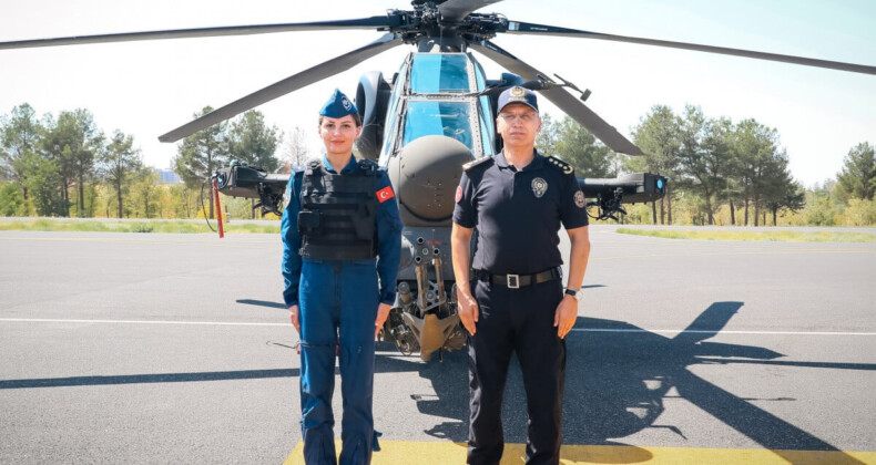 Türkiye’nin ilk kadın taarruz helikopteri pilotu Özge Karabulut ATAK ile uçtu