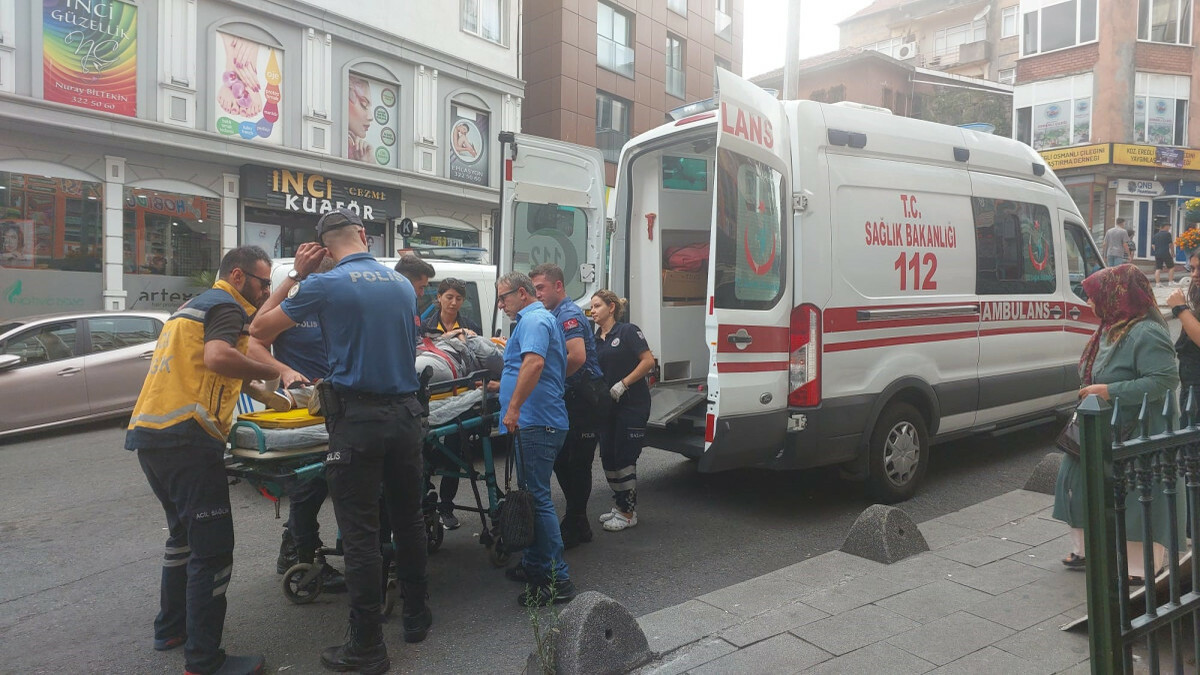 Zonguldak’ta kavga: Kadını yumruklayıp yere yığdı