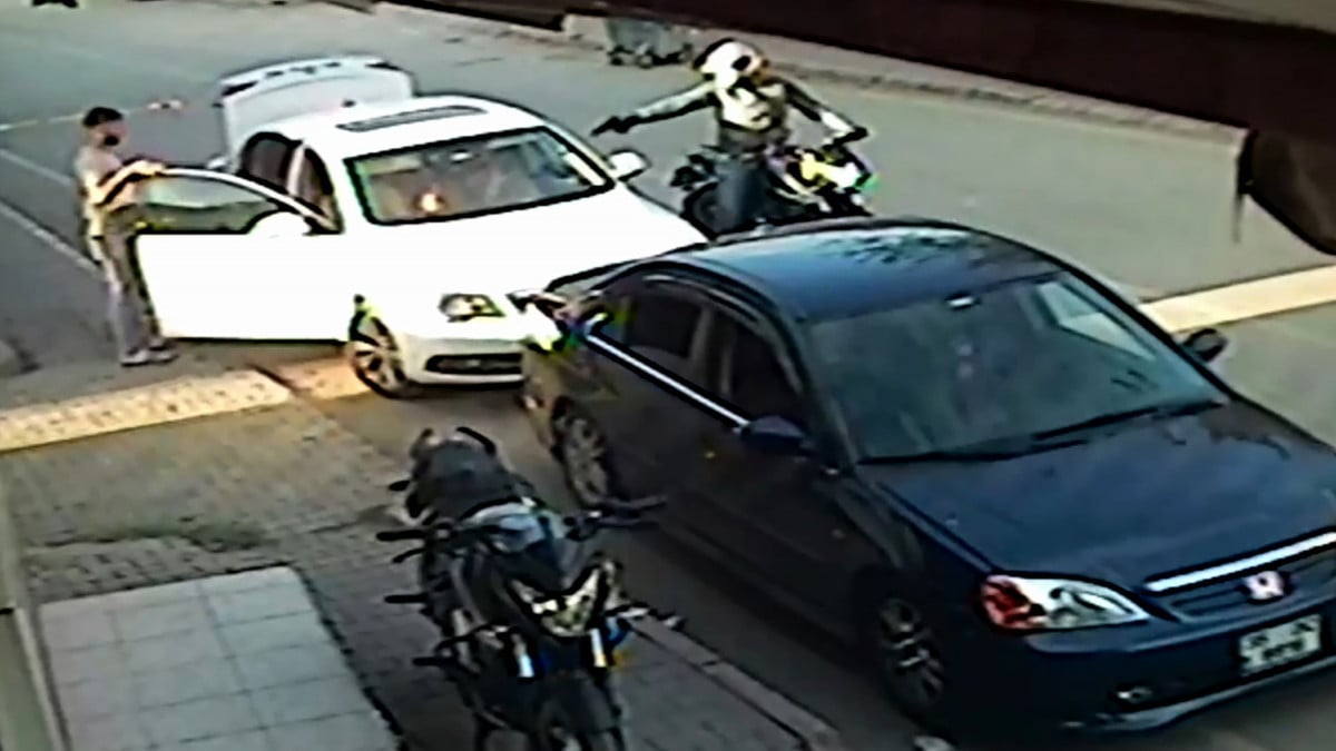 Adana’da fırıncı, uncunun para dolu çantasını gasbetti