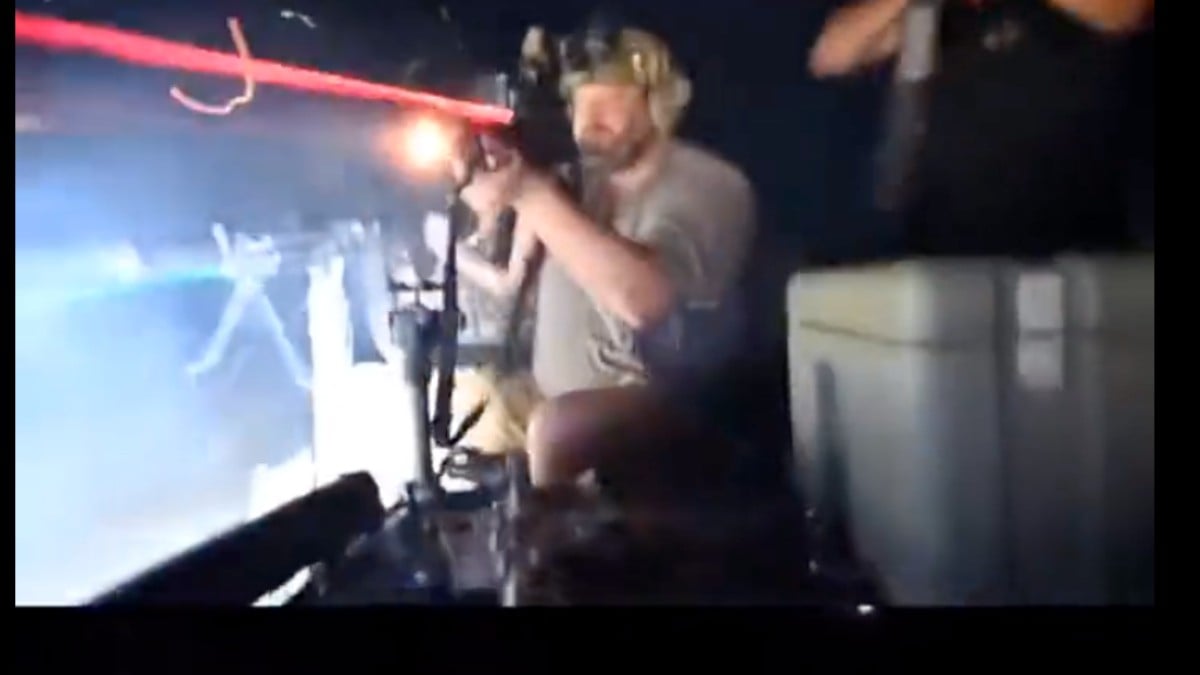 Ağır silahlarla taradılar! Amerika’da tarlalarını domuz sürüsünden koruyan köylüler gündeme oturdu..