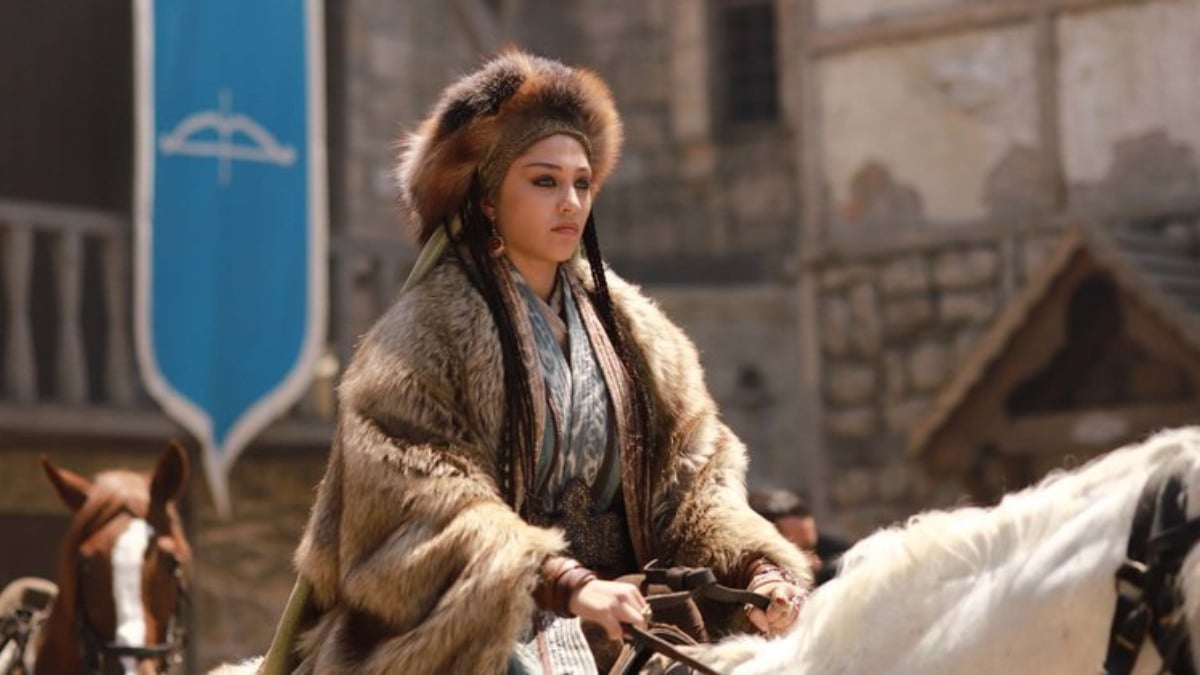 Alparslan’ın Seferiye Hatun’u poz verdi, beğeni butonu çöktü! “Yıkılsın Selçuklu senin uğruna”