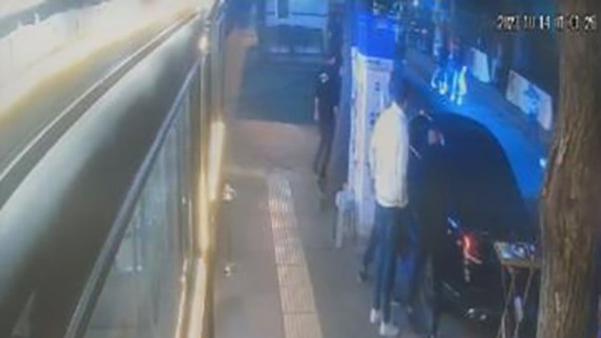 Ankara’da alkollü sürücü denetimden kaçtı! 2 kişiye çarptı