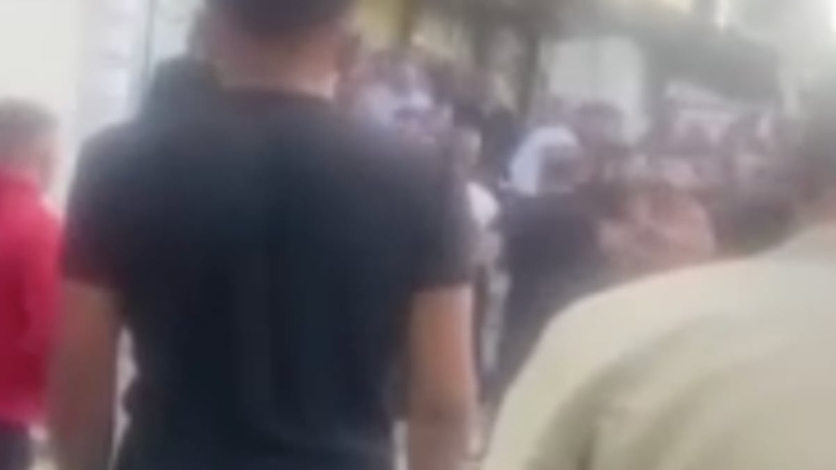 Ankara’da dükkan sahibi müşteriyi dövdü! O anlar kaydedildi…