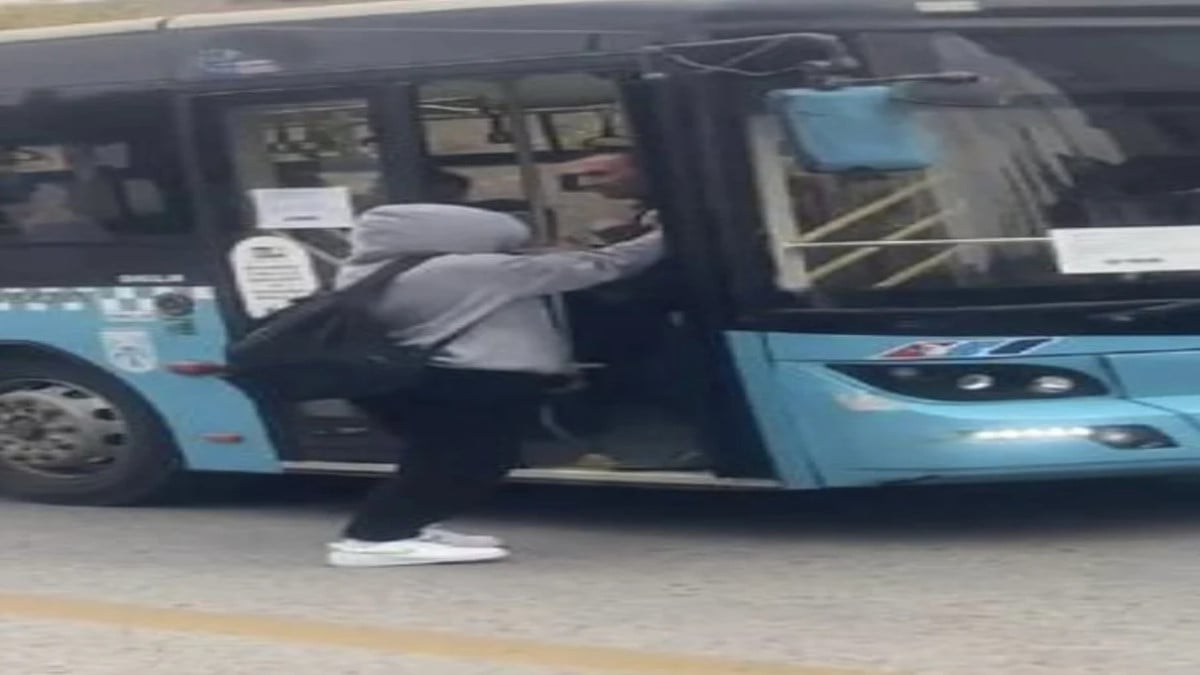 Ankara’da özel halk otobüsünde indirim tartışması: Şoför öğrenciyi otobüse bindirmedi