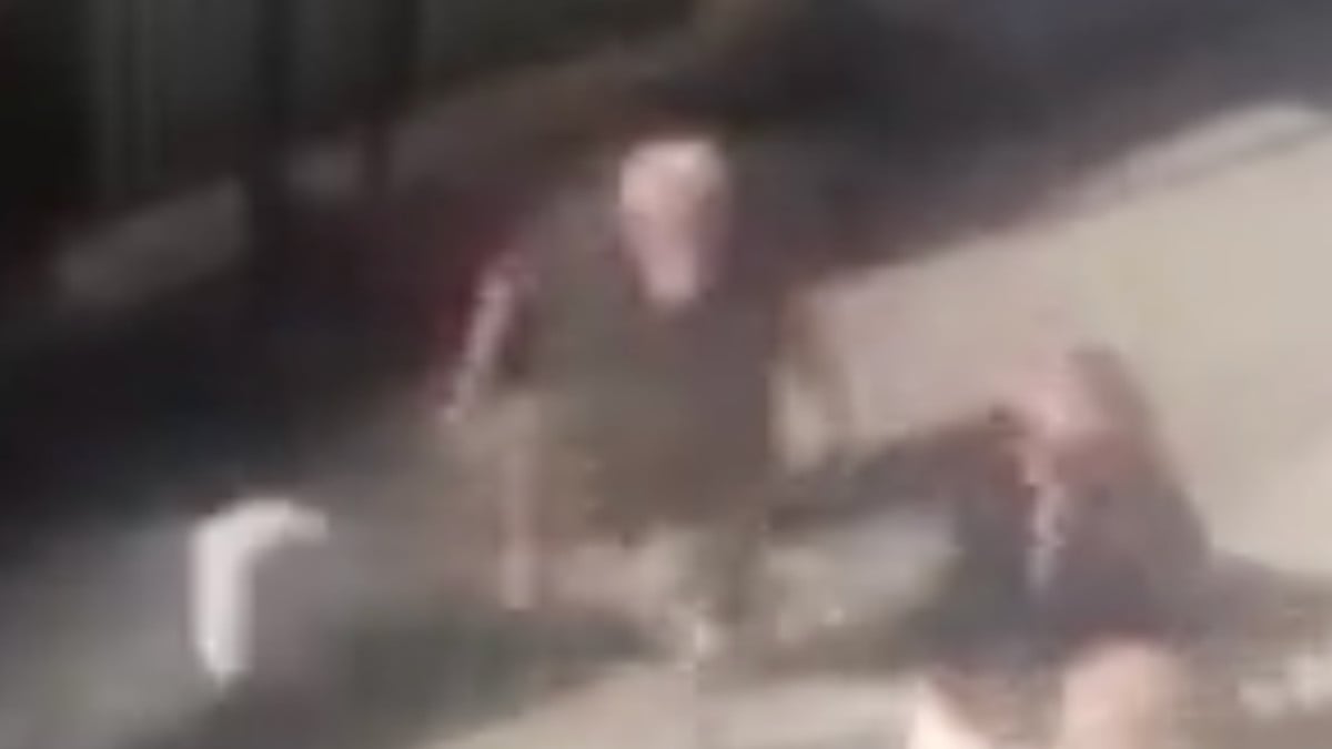 Ataşehir’de komşuların zift kavgası kamerada