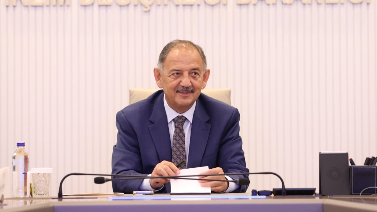 Bakan Mehmet Özhaseki’den Van depremi paylaşımı: 400 bin bağımsız bölümün dönüşümüne devam ediyoruz